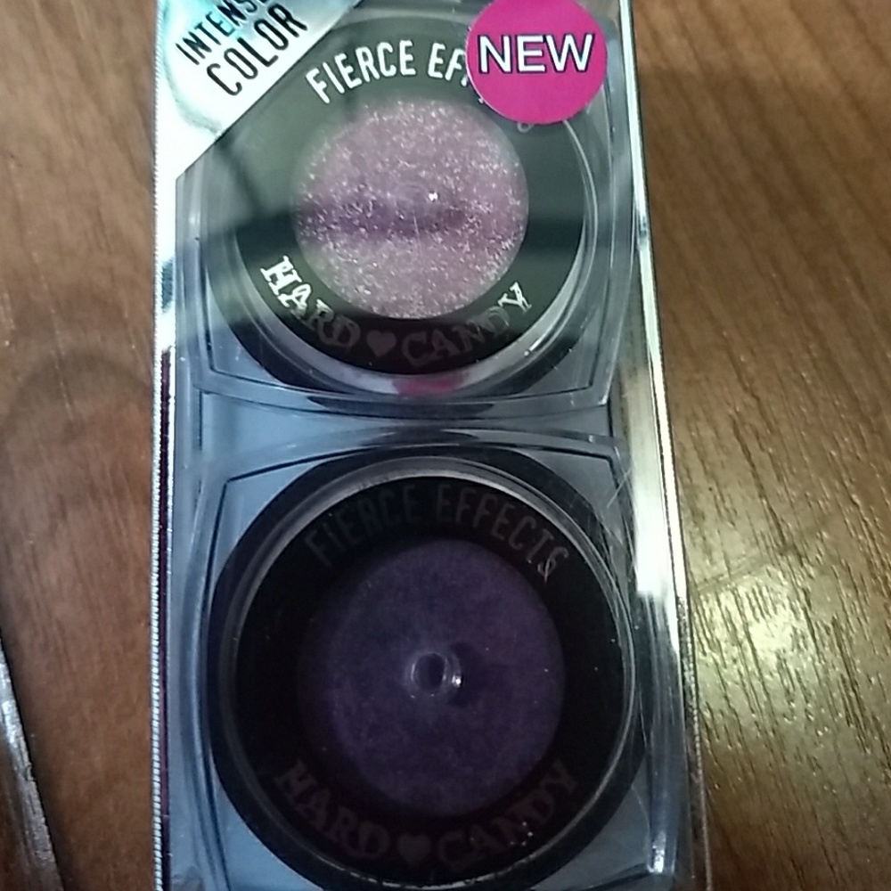 NWT Hard Candy makeup bundle of 3 with free mirror - Picture 2 of 5